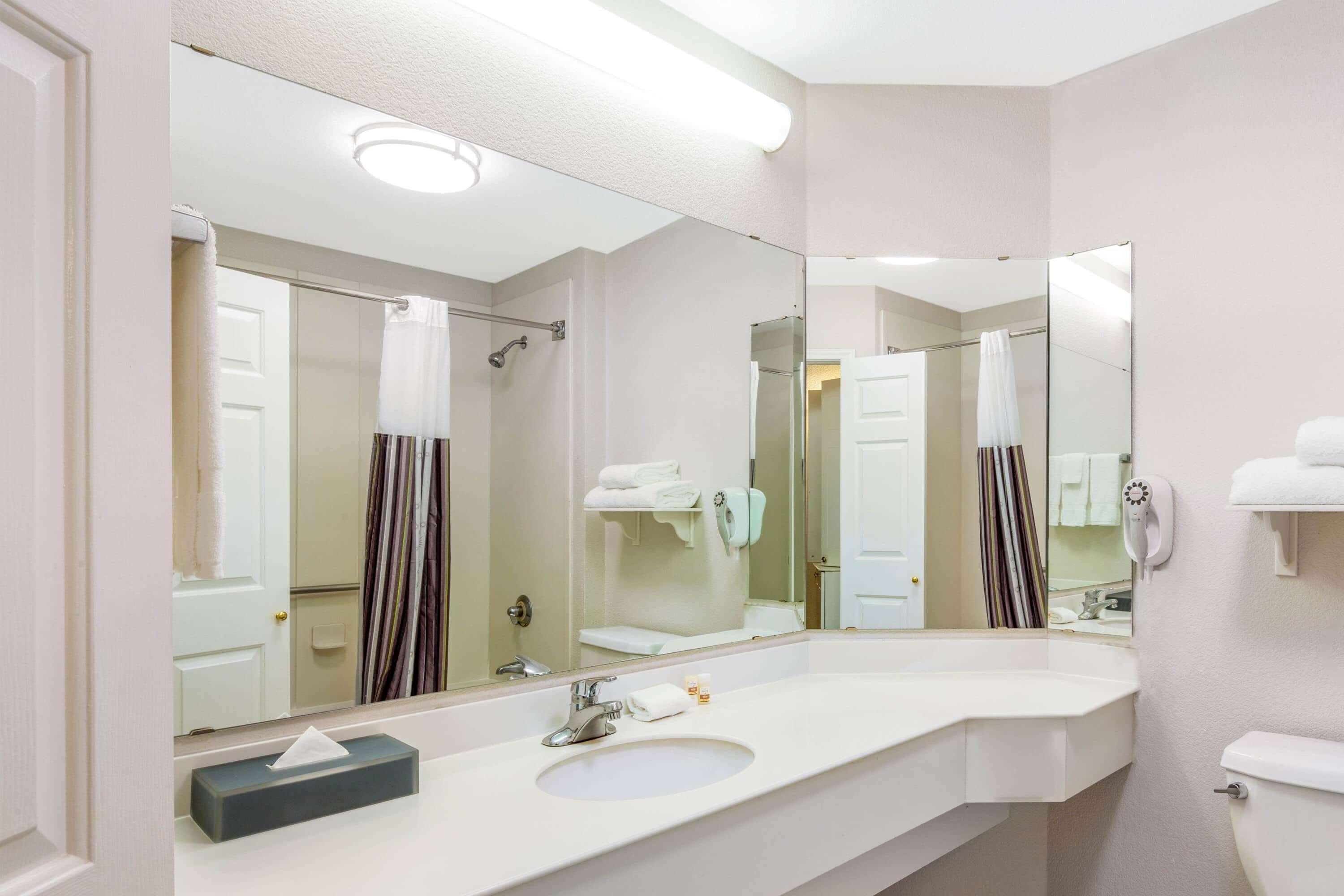 La Quinta By Wyndham Fremont / Silicon Valley Bagian luar foto